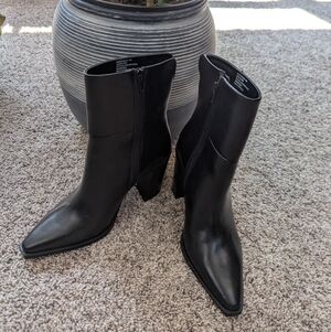 Sleek Black Heeled Boots